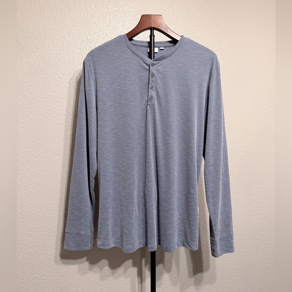 Onia Long Sleeve Textured Lightweight Blue Henley T-Shirt - Men’s L